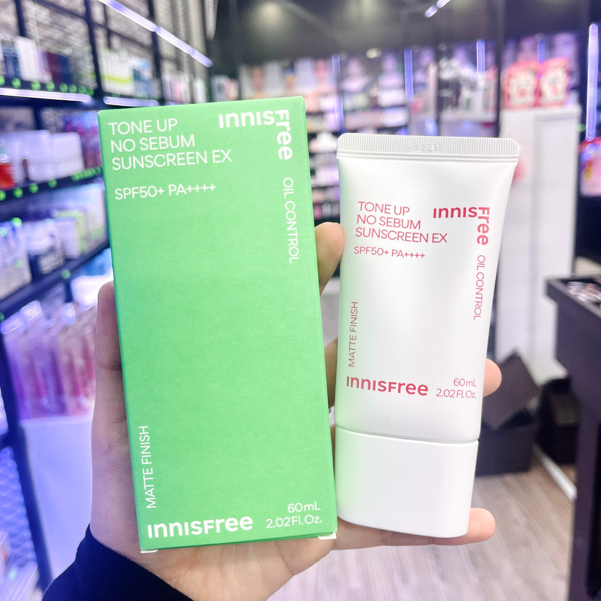 Kem Chống Nắng Nâng Tone, Kiềm Dầu Innisfree Tone Up No Sebum Sunscreen SPF50/PA++++ 50ml lyo.vn