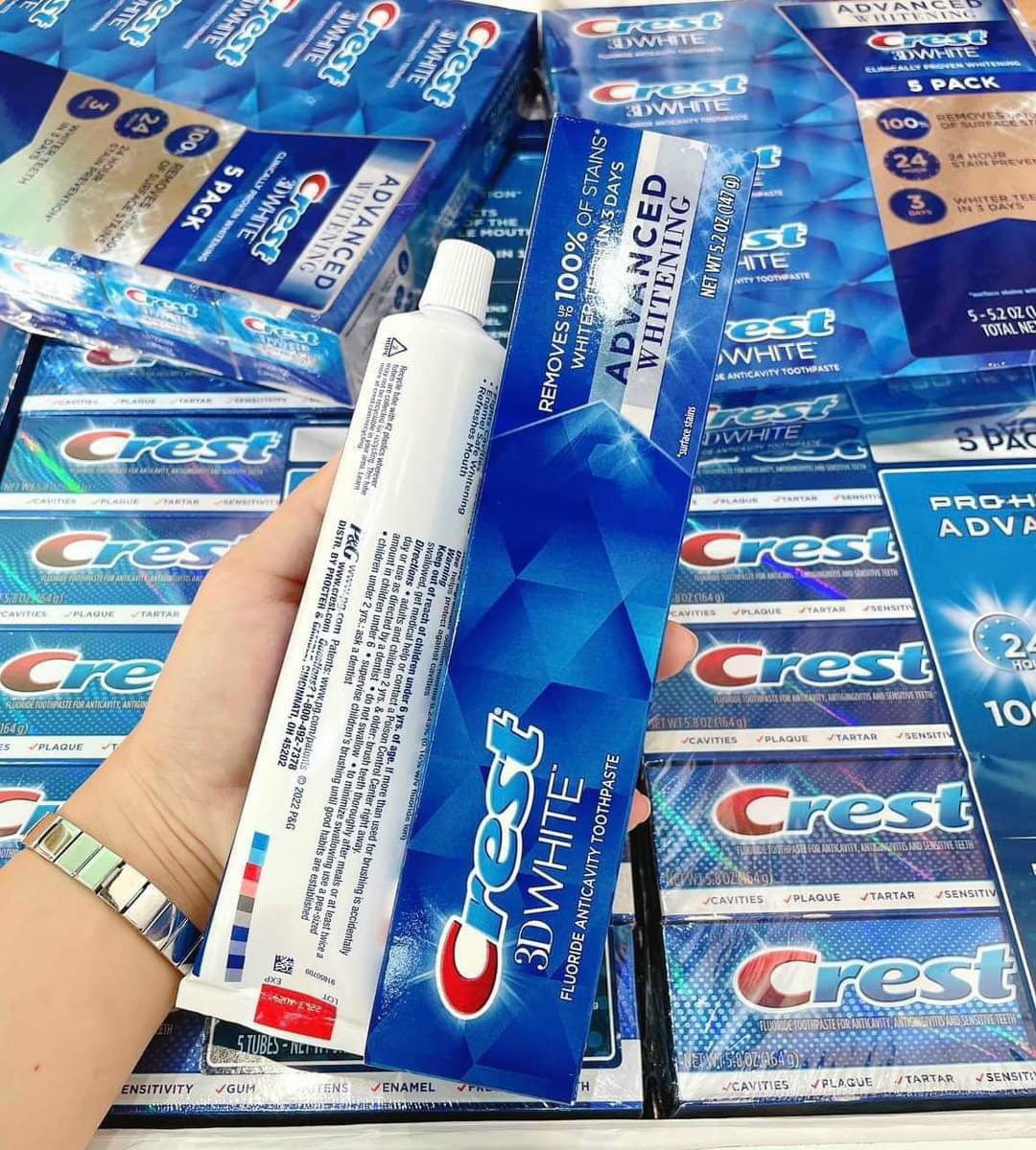 Kem đánh răng Crest 3D White 198g của Mỹ