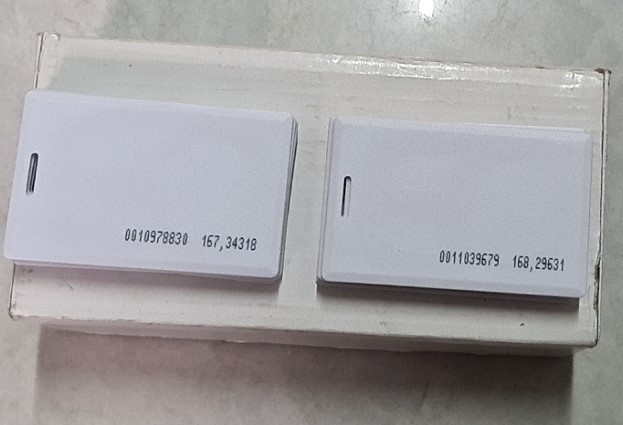 Bộ 10 thẻ chấm công bằng từ 1.8mm( cảm ứng)