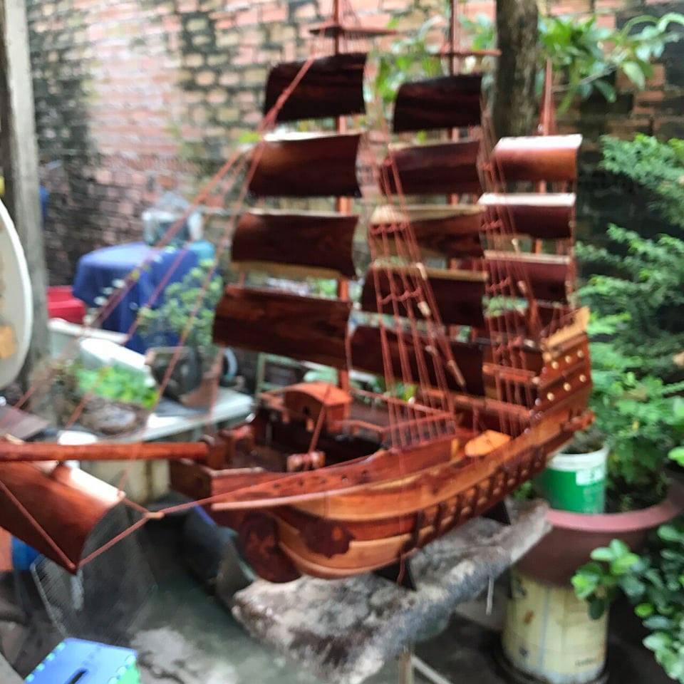 Thuyền buồm gỗ cẩm  - - dài 1mét