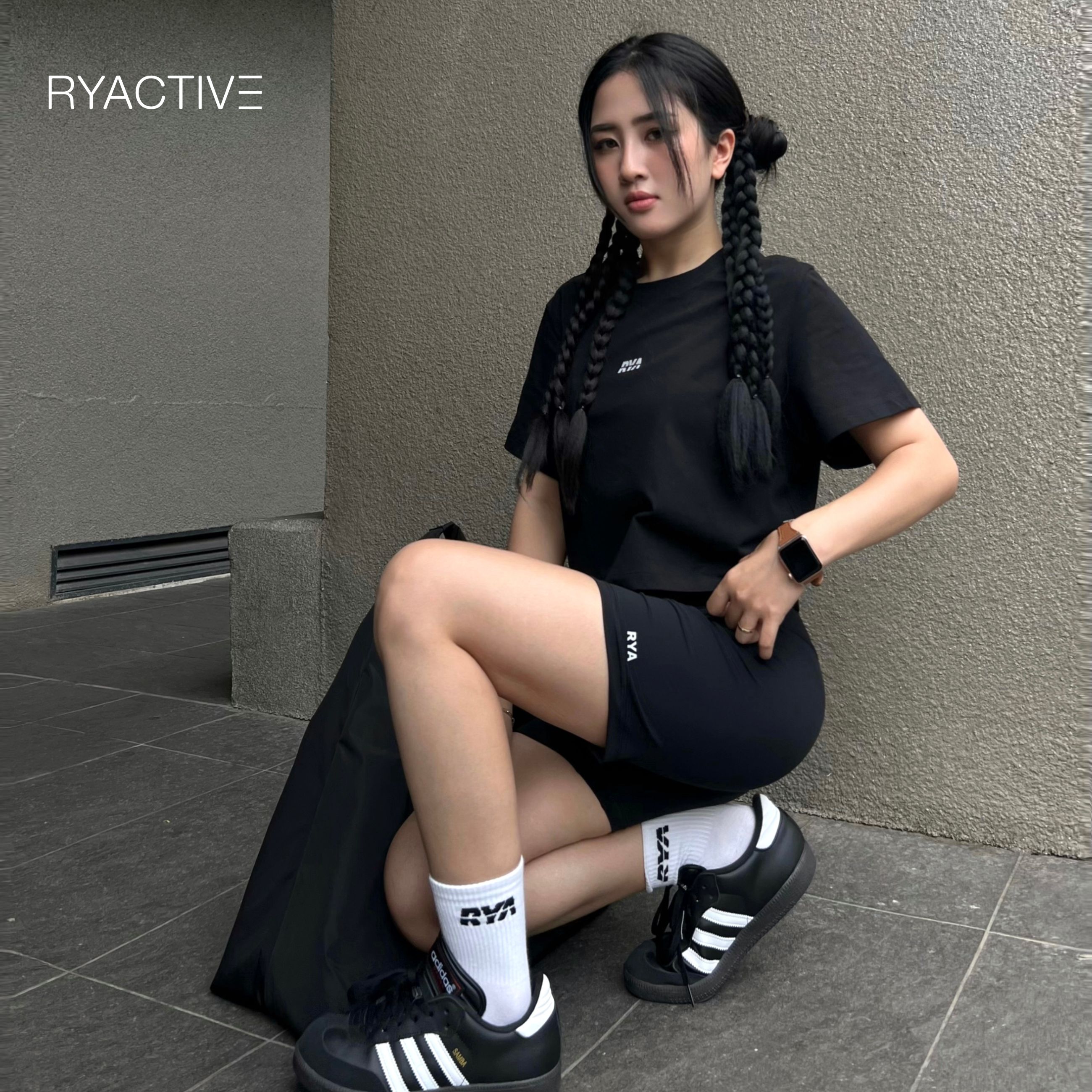 Áo thun croptop freesize RYACTIVE - COMFY CROPTOP Black