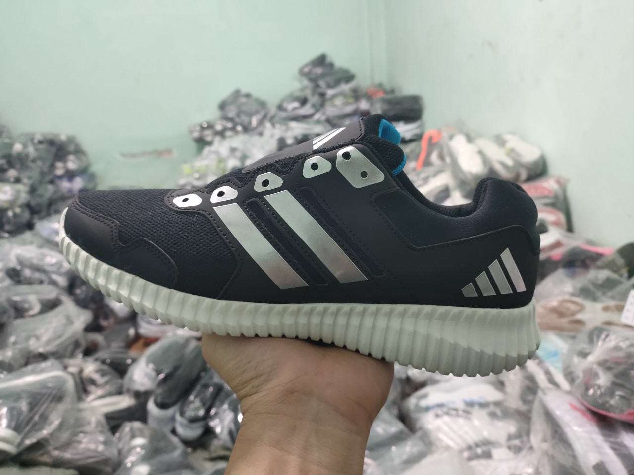 [HCM]Giày sneaker nam nữ đen sọc trắng size 35 đên 43 (CT04)