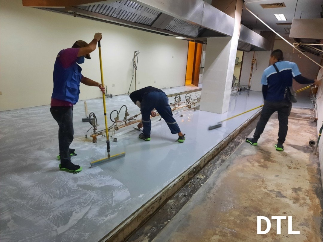 Bàn cào sơn Epoxy tự san phẳng bằng thép dài 56cm lược thay thế . Chiều cao răng lược 0, 1, 2, 3, 5mm