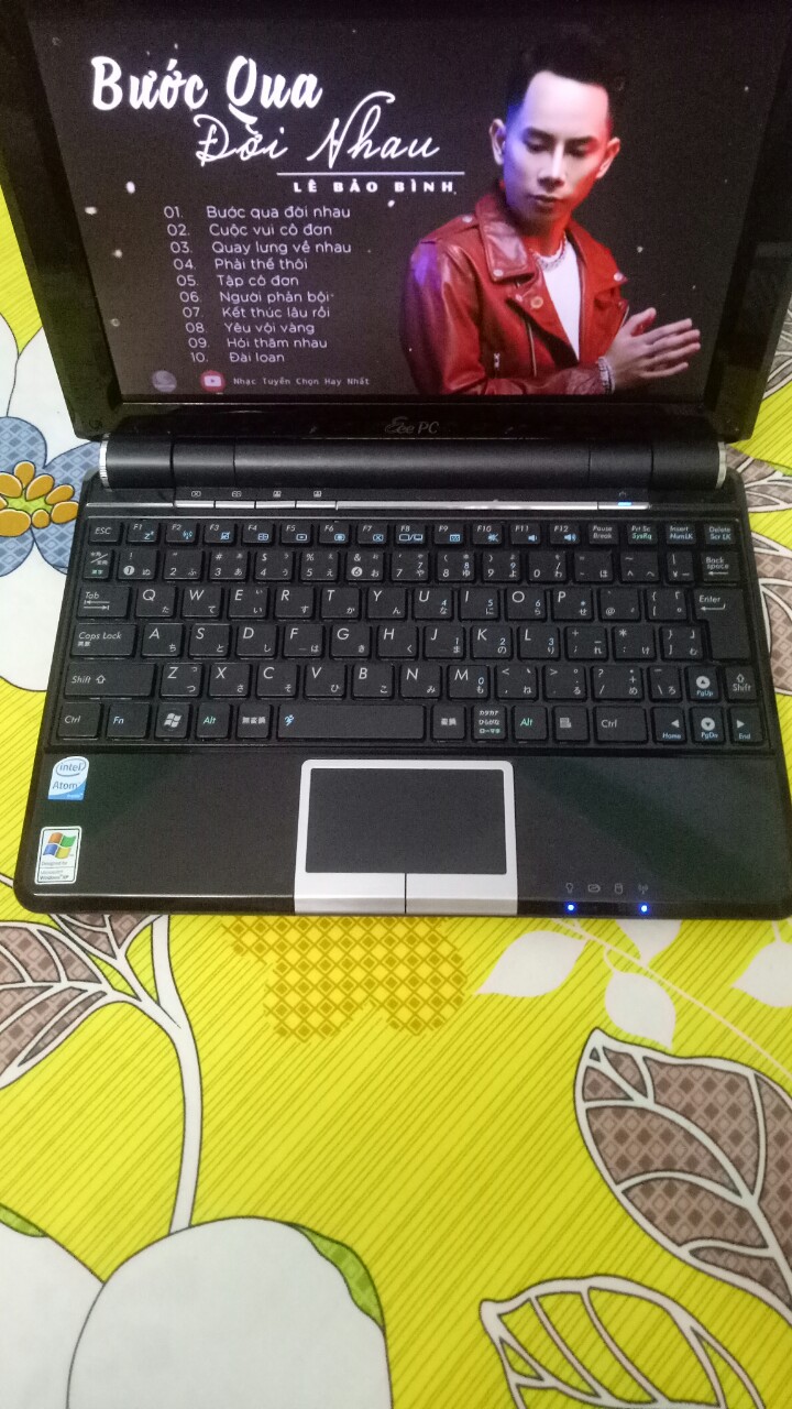laptop ASUS mini, ram 2g hdd ,120G