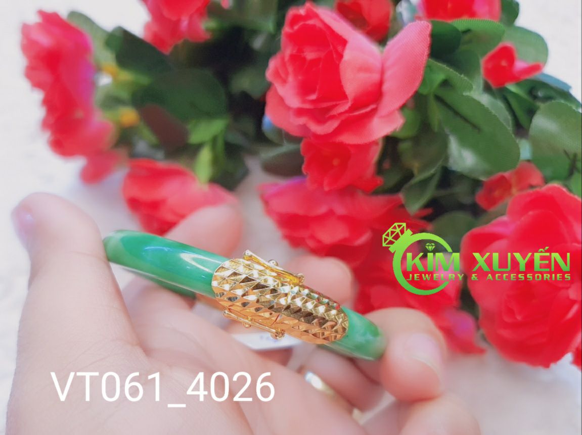 vòng tay cẩm thạch có khóa