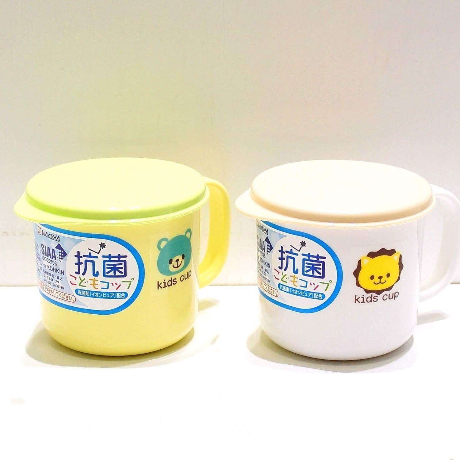 Cốc uống nước có bé có nắp đậy Nhật Bản