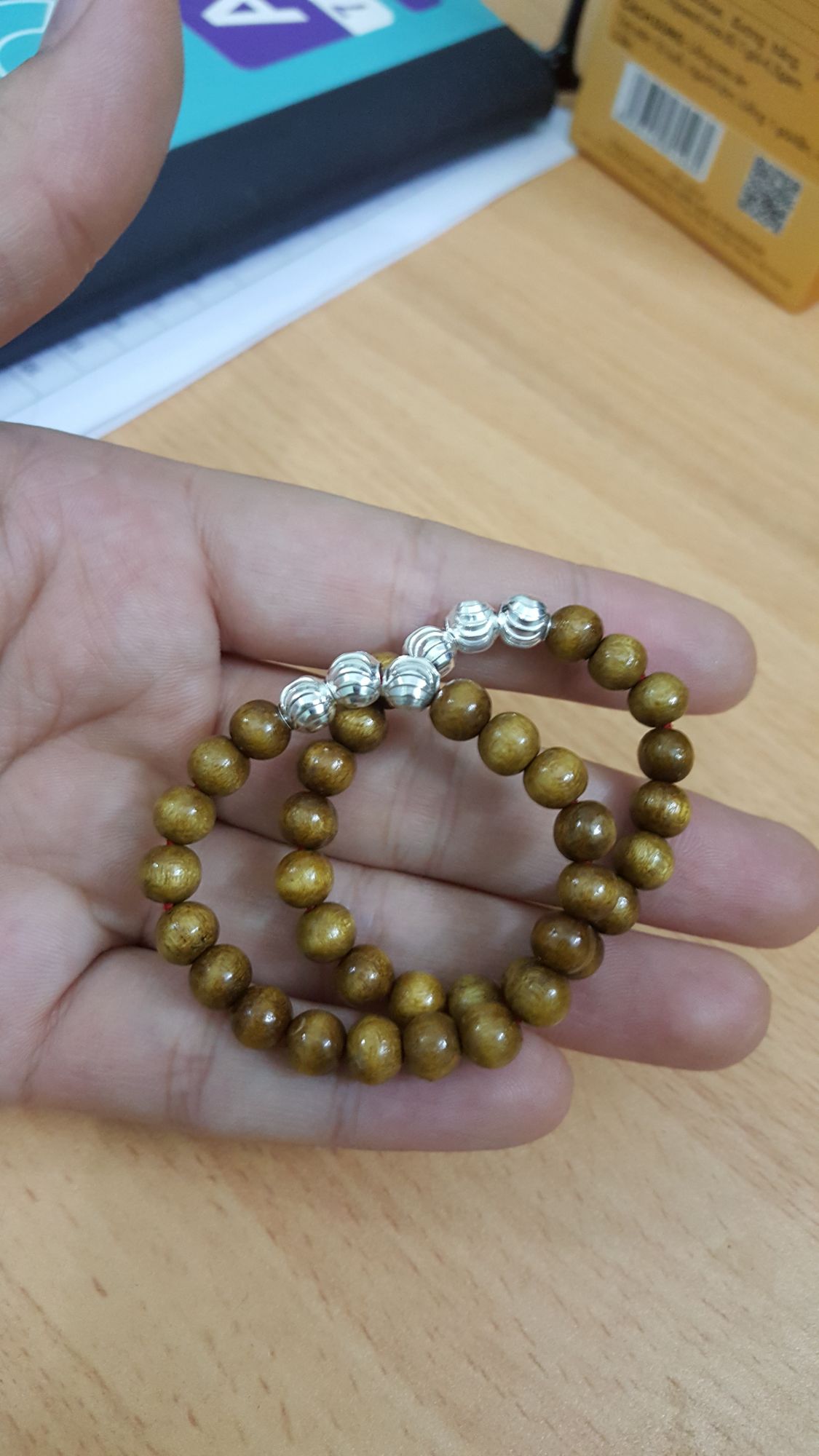 Vòng dâu tằm 3 bi bạc cho bé sơ sinh