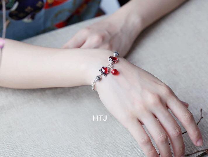 Lắc tay nữ bạc ta hồ ly phong thuỷ MS115