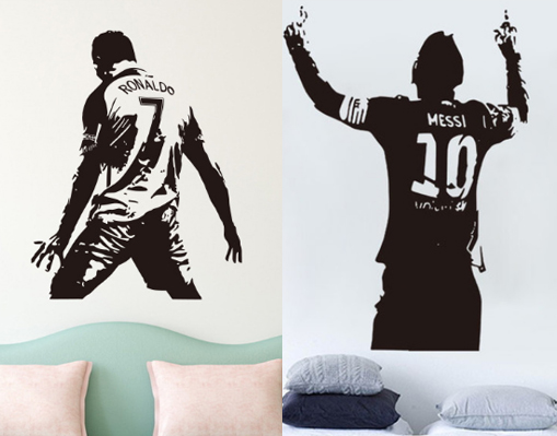 Decal dán tường Cr7 Messi ăn mừng bàn thắng