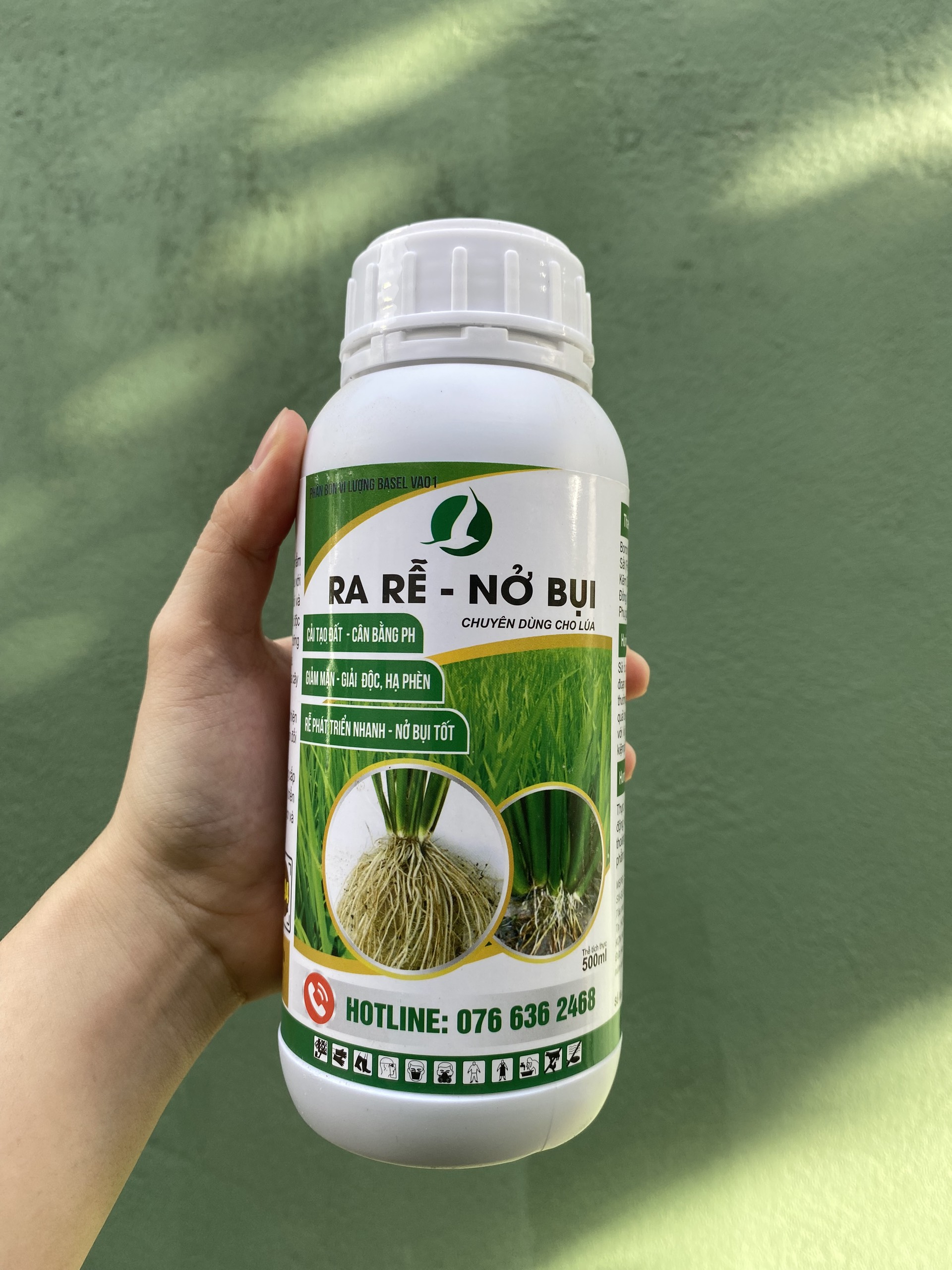 PHÂN BÓN RA RỄ NỞ BỤI CHUYÊN DÀNH CHO CÂY LÚA 500ML