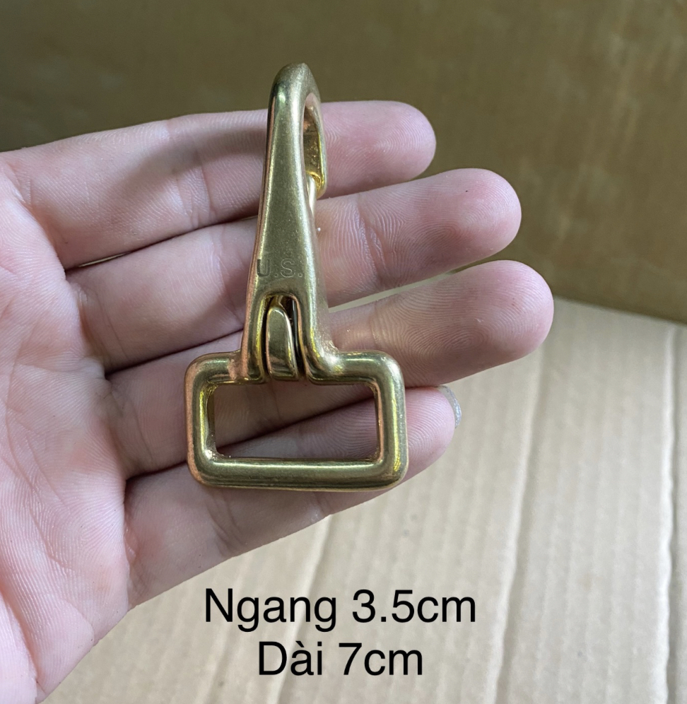 Móc khoá vuông bằng đồng