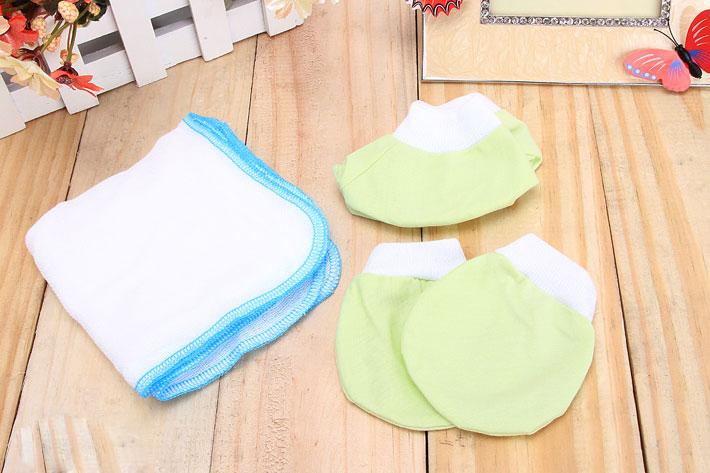 [HCM]Combo 10 Khăn Sữa + 5 Đôi Bao Tay Bao Chân Cho Bé