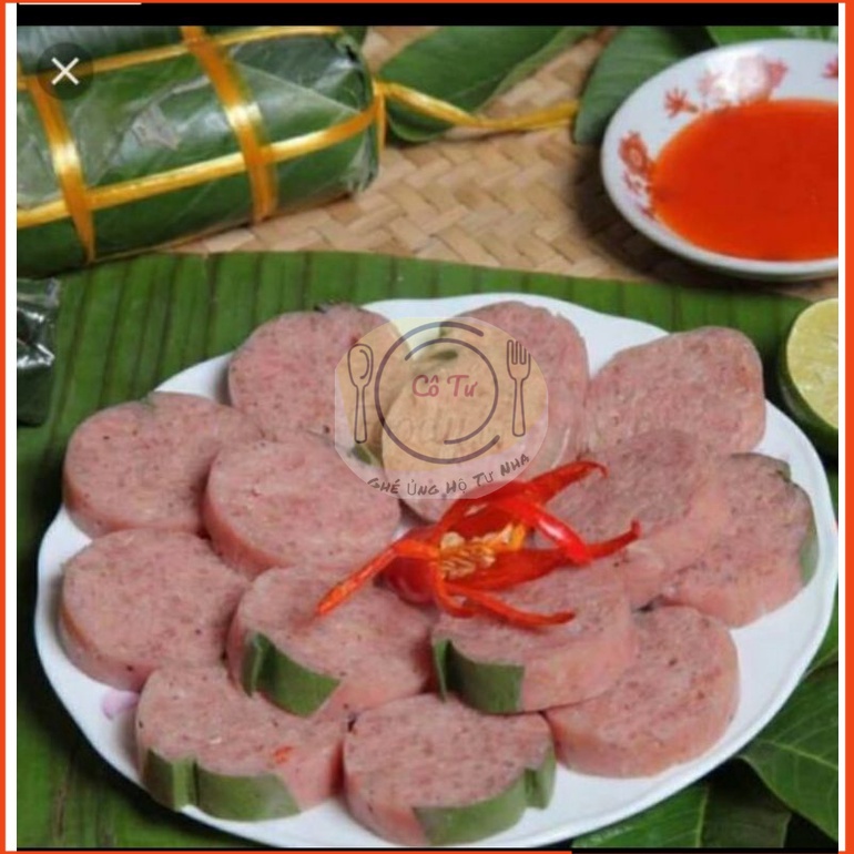 2 CÂY NEM CHUA CÔ 4 ĐẶC SẢN BÌNH ĐỊNH (1 CÂY 500GRAM LUN LÁ)