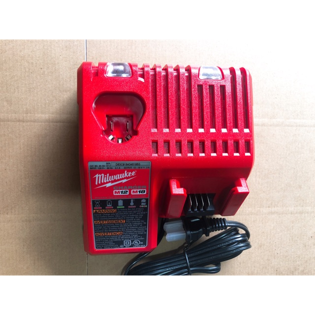 [HCM][Lấy mã giảm thêm 30%]Xac pin millwaukee 12-18v