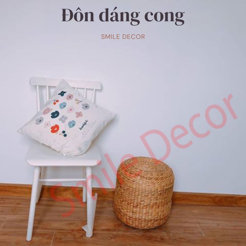 Ghế đôn tròn gác chân, ngồi, trang trí đan lục bình bo cong Smile Decor