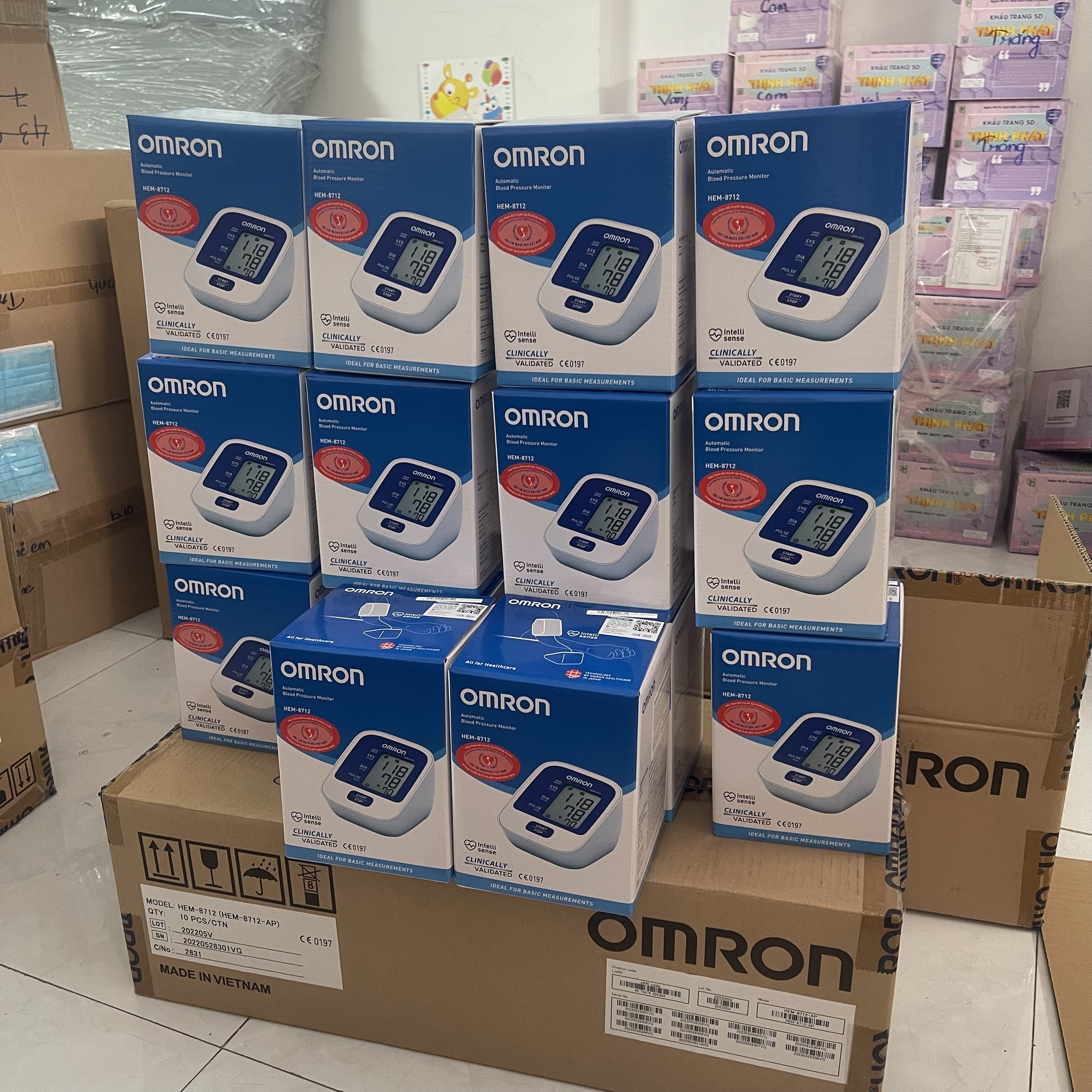 Máy Đo Huyết Áp Bắp Tay Omron Hem 8712 ( Bảo Hành 5 năm )