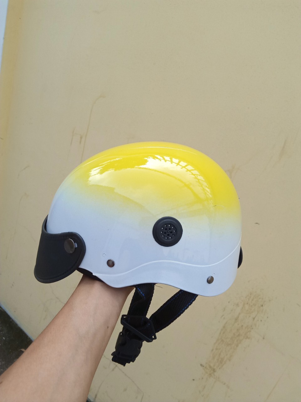 [HCM]nón bảo hiểm 1/2 đầu son 2 lai mẫu mói ( lót thường )