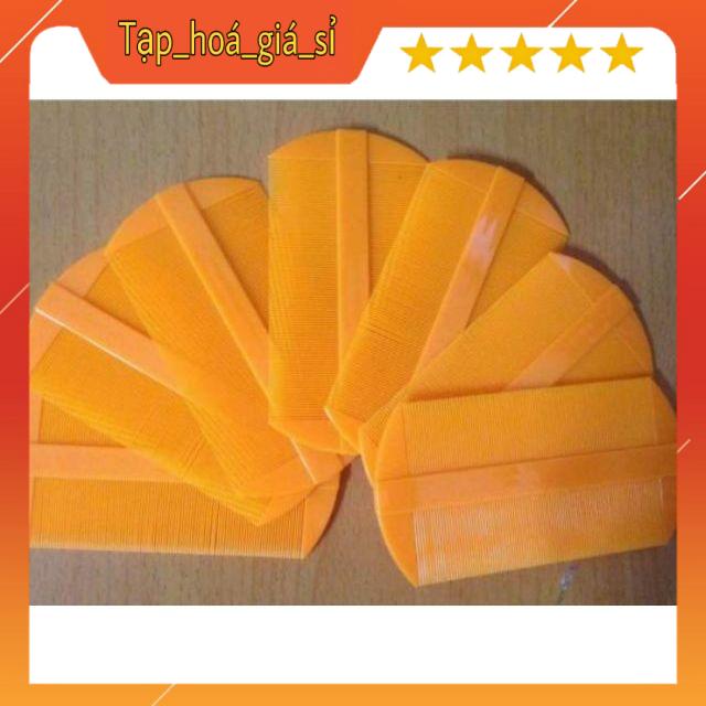 Hộp 24 chiếc lược bí bằng nhựa