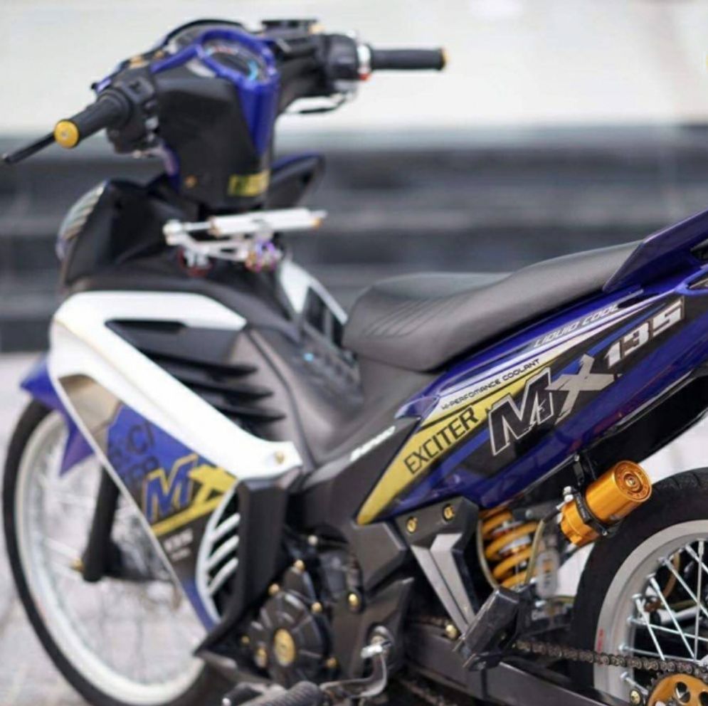 Tem exciter 135 mx trắng xanh GP