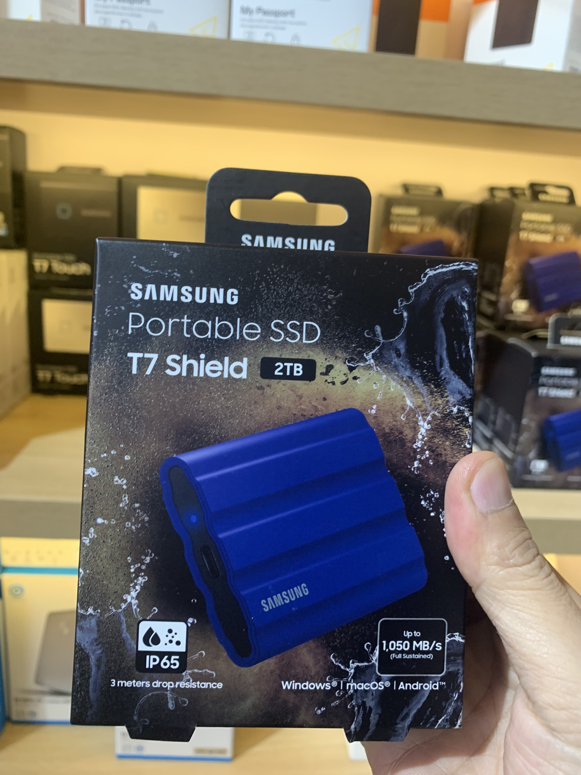 Ổ cứng di động SSD Samsung T7 Shield 1TB