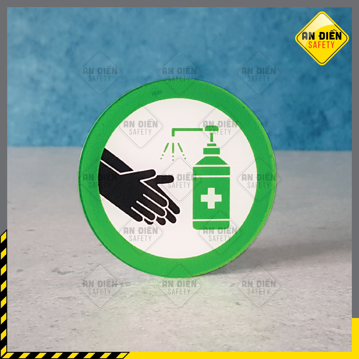 Biển báo An Điền Safety - Biển báo Xịt Rửa Tay Sát Khuẩn hình tròn D=10cm mica cao cấp. Tặng miếng dán keo 3M
