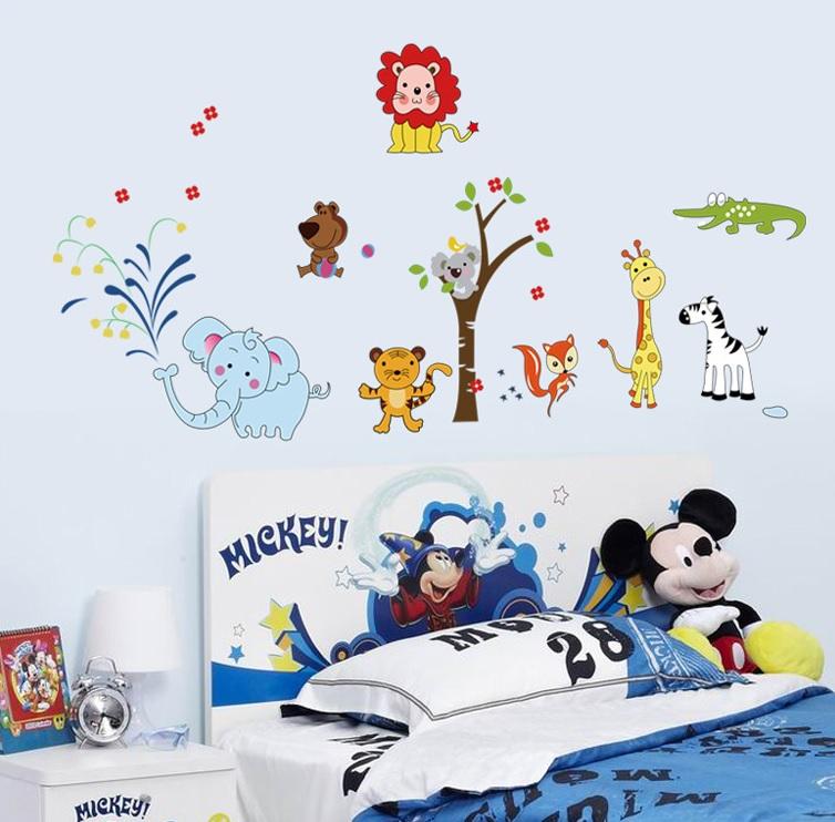 Decal dán tường Voi phun nước -T153-kiddecals