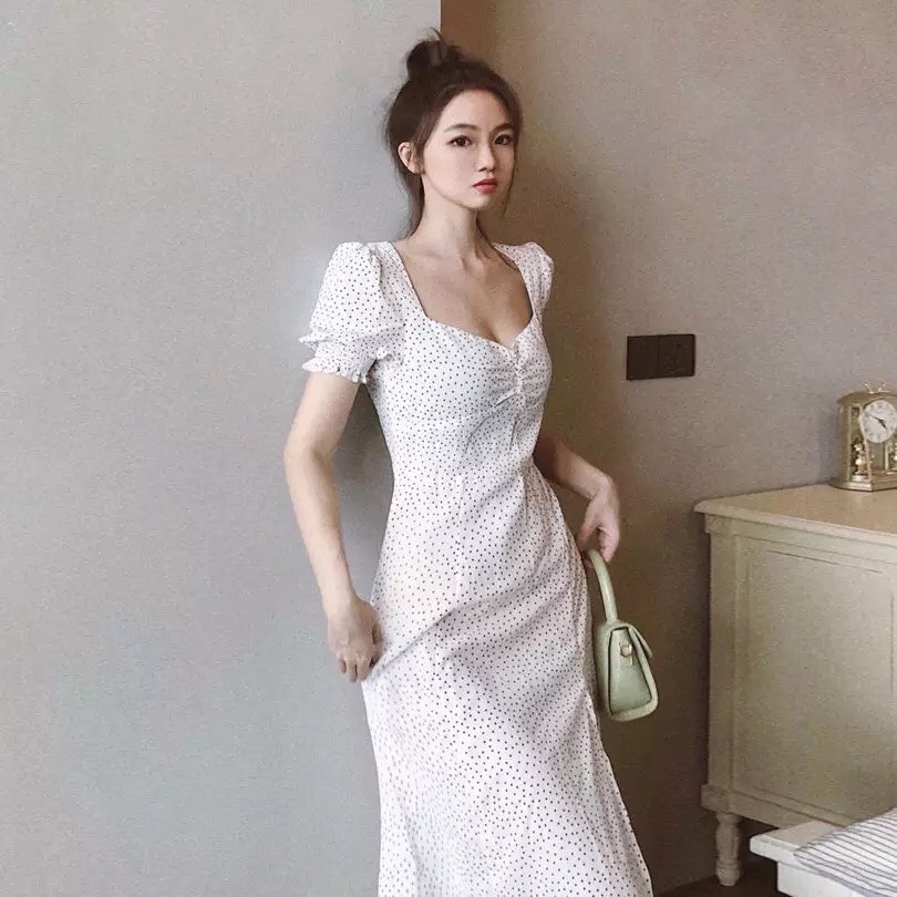 Đầm Bi Trắng Xẻ Tà Dáng Dài