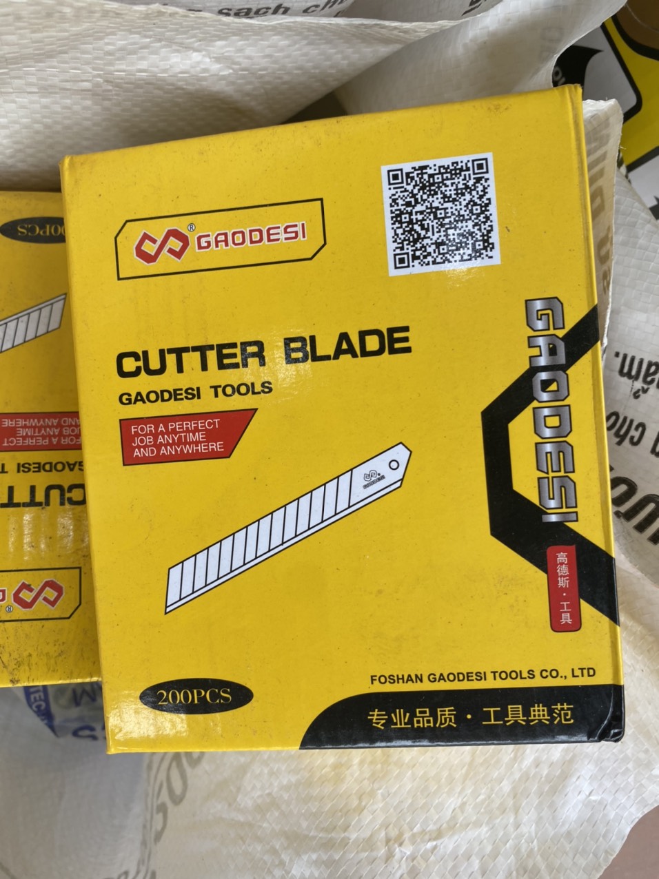 Hộp 200 lưỡi dao cao cấp Gaodesi