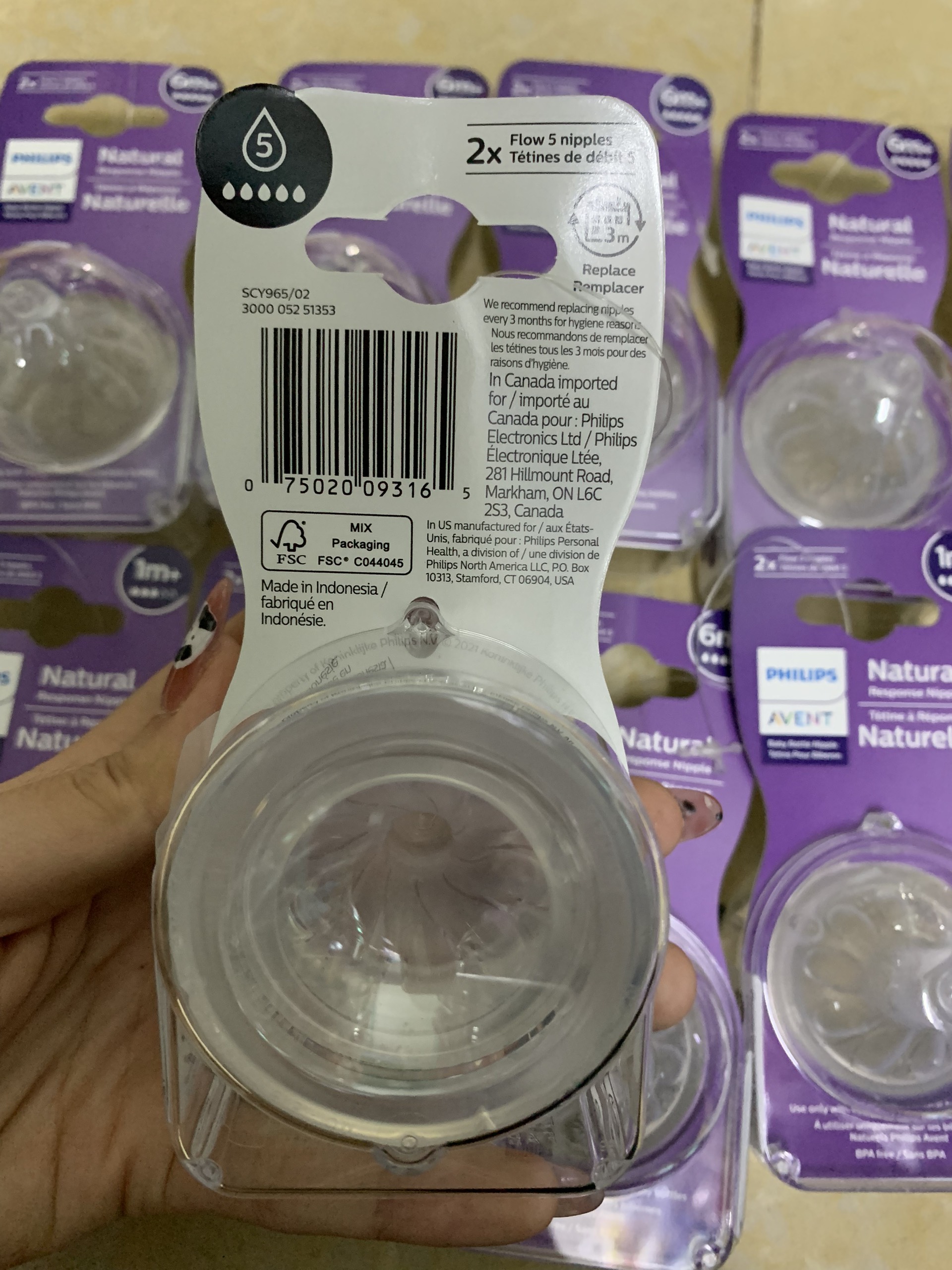 Vỉ 2 Núm Ti Bình Sữa Philips Avent Natural Cổ Rộng