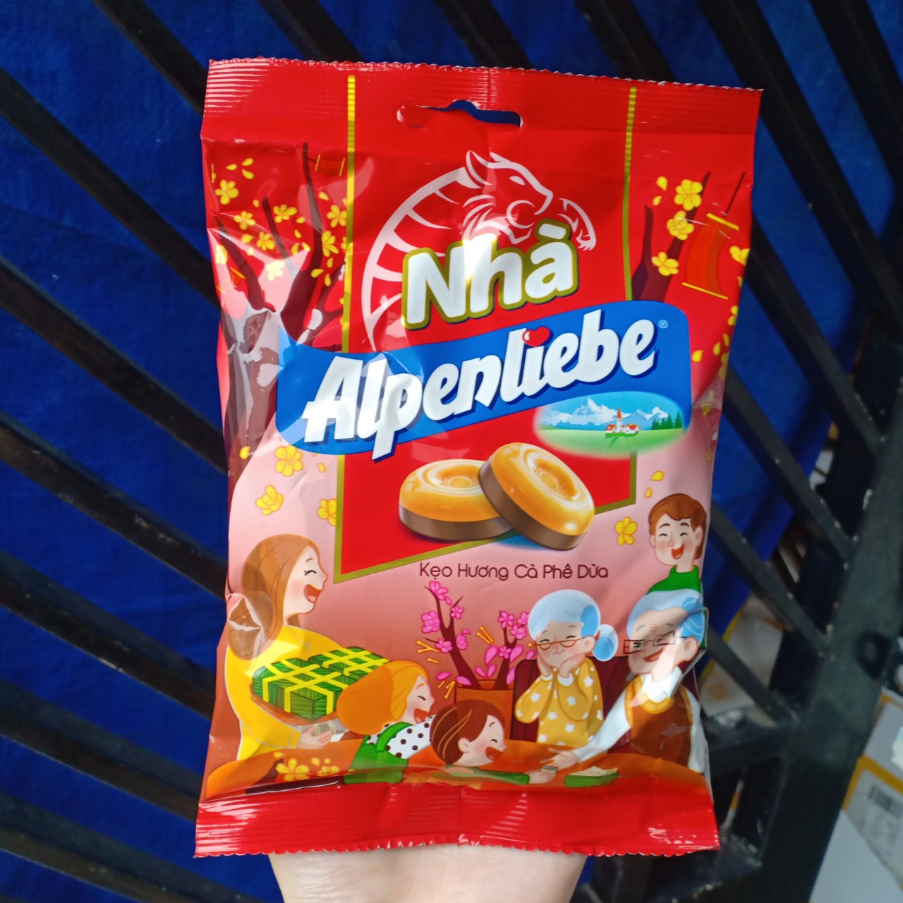 Kẹo Alpenliebe Vị Cà Phê Dừa 119gr (35 viên)