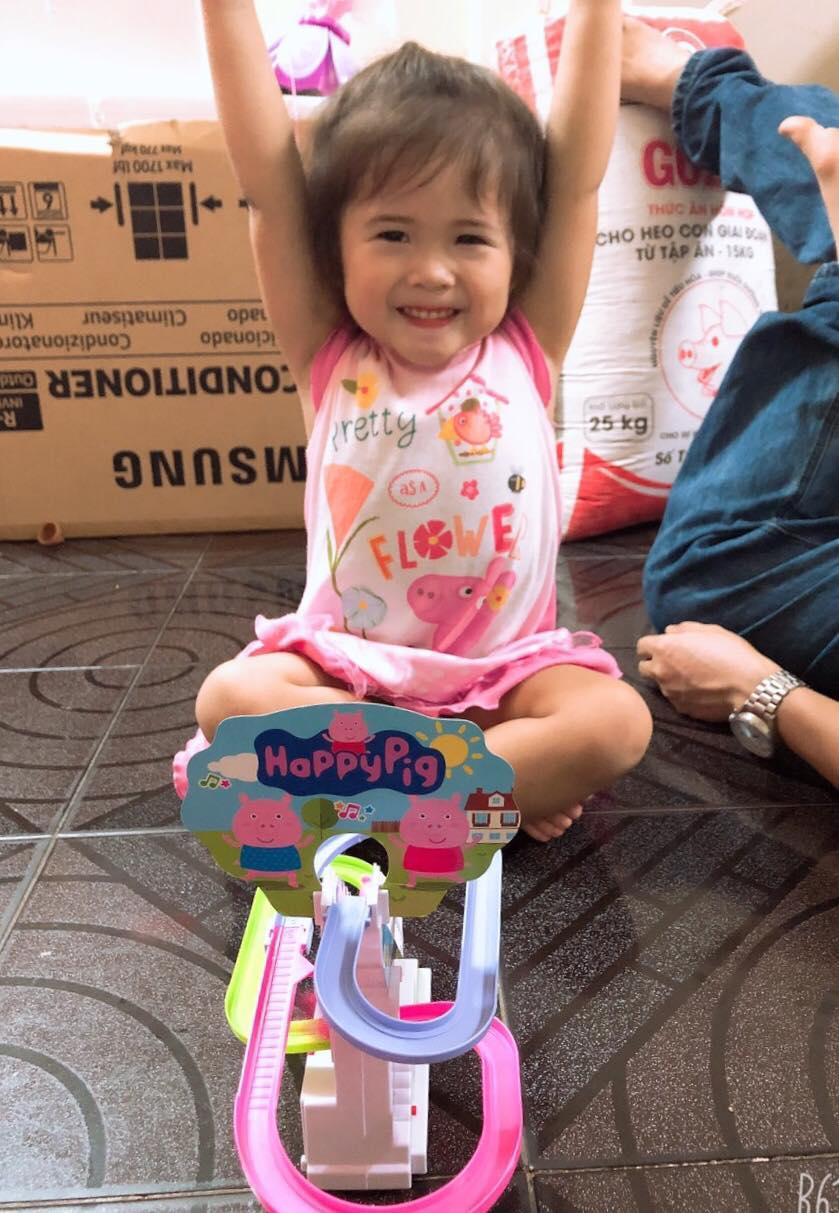 ĐỒ CHƠI PEPPA PIG LEO THANG ÂM THANH VUI NHỘN CHO BÉ