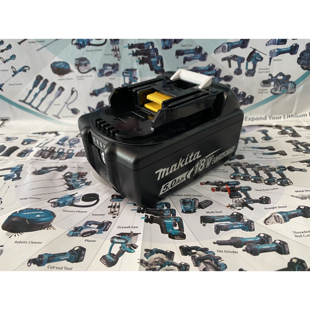 Pin makita 18v 5ah nhận sạc zin, có led báo pin như zin.