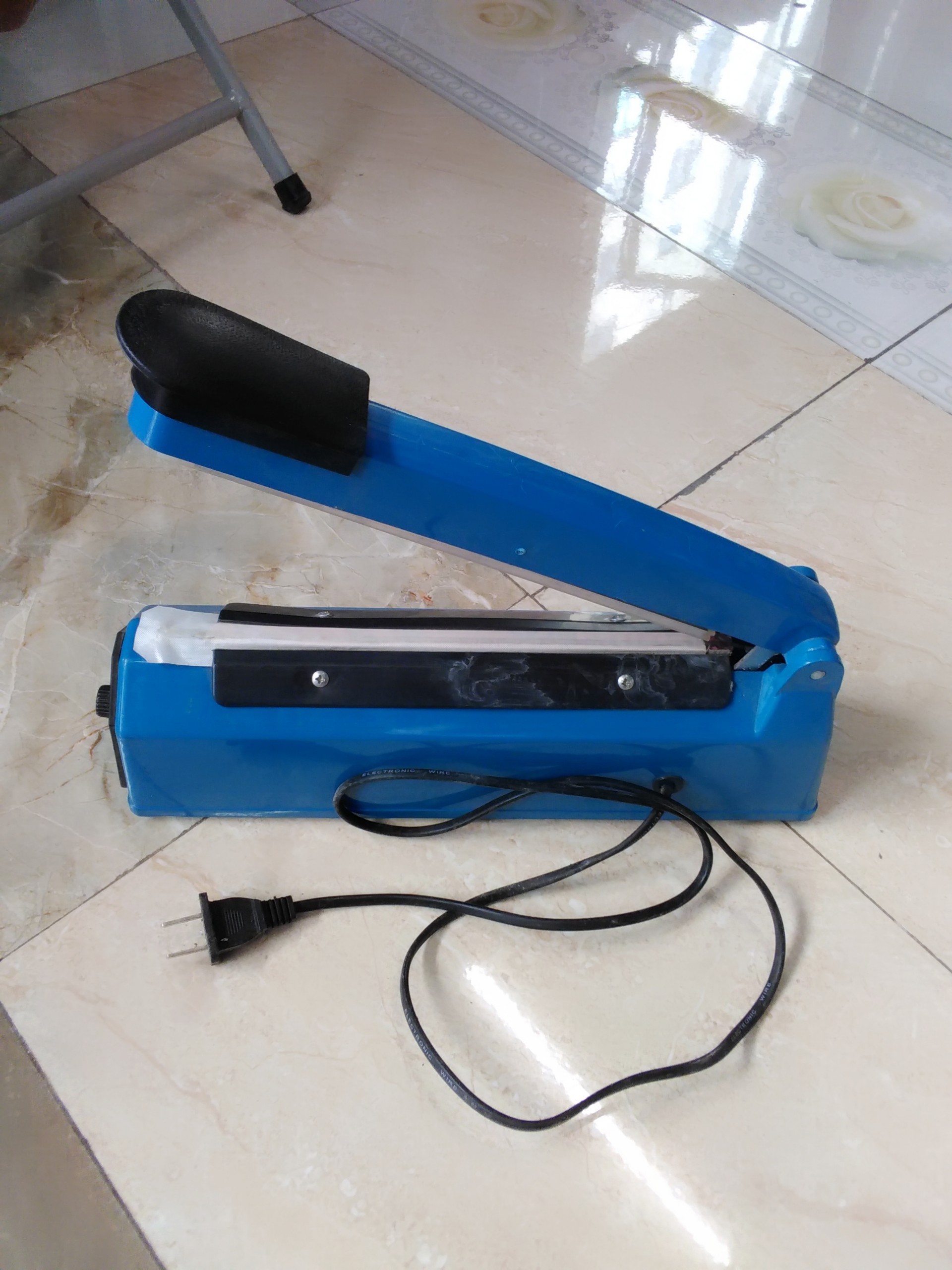 Máy hàn miệng túi dập tay, máy hàn túi nilong 20cm - 30cm - 40cm mối hàn 3mm