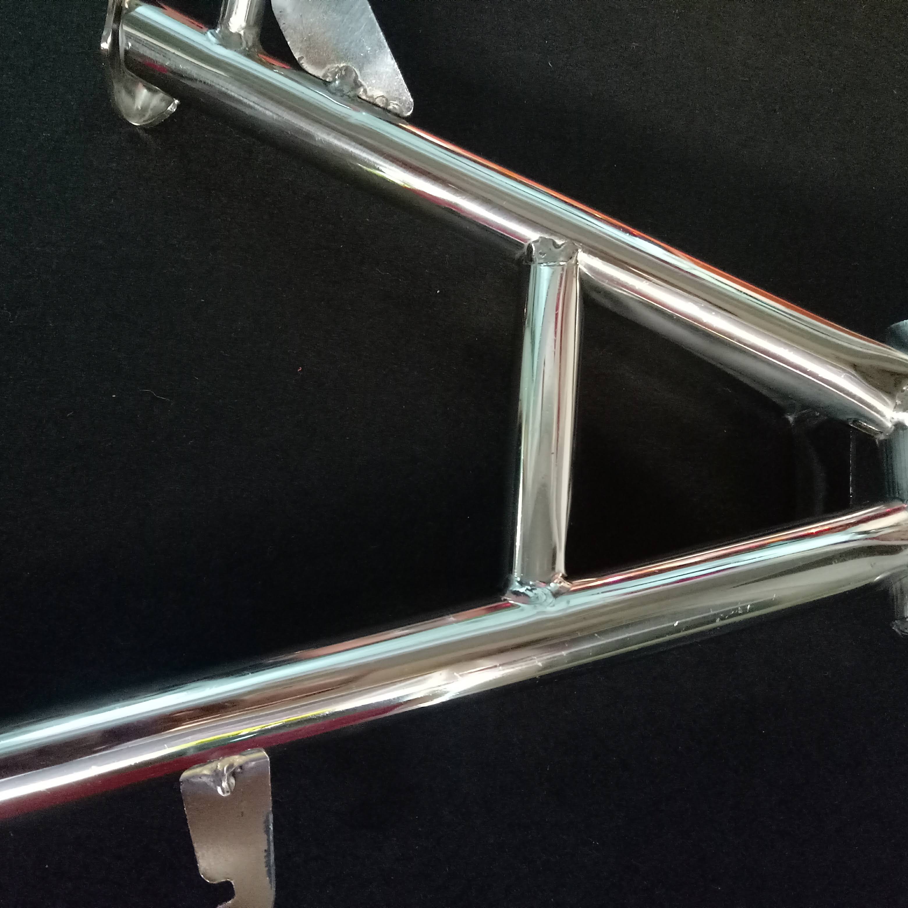 CHỐNG ĐỨNG INOX WAVE RS , FU NEO