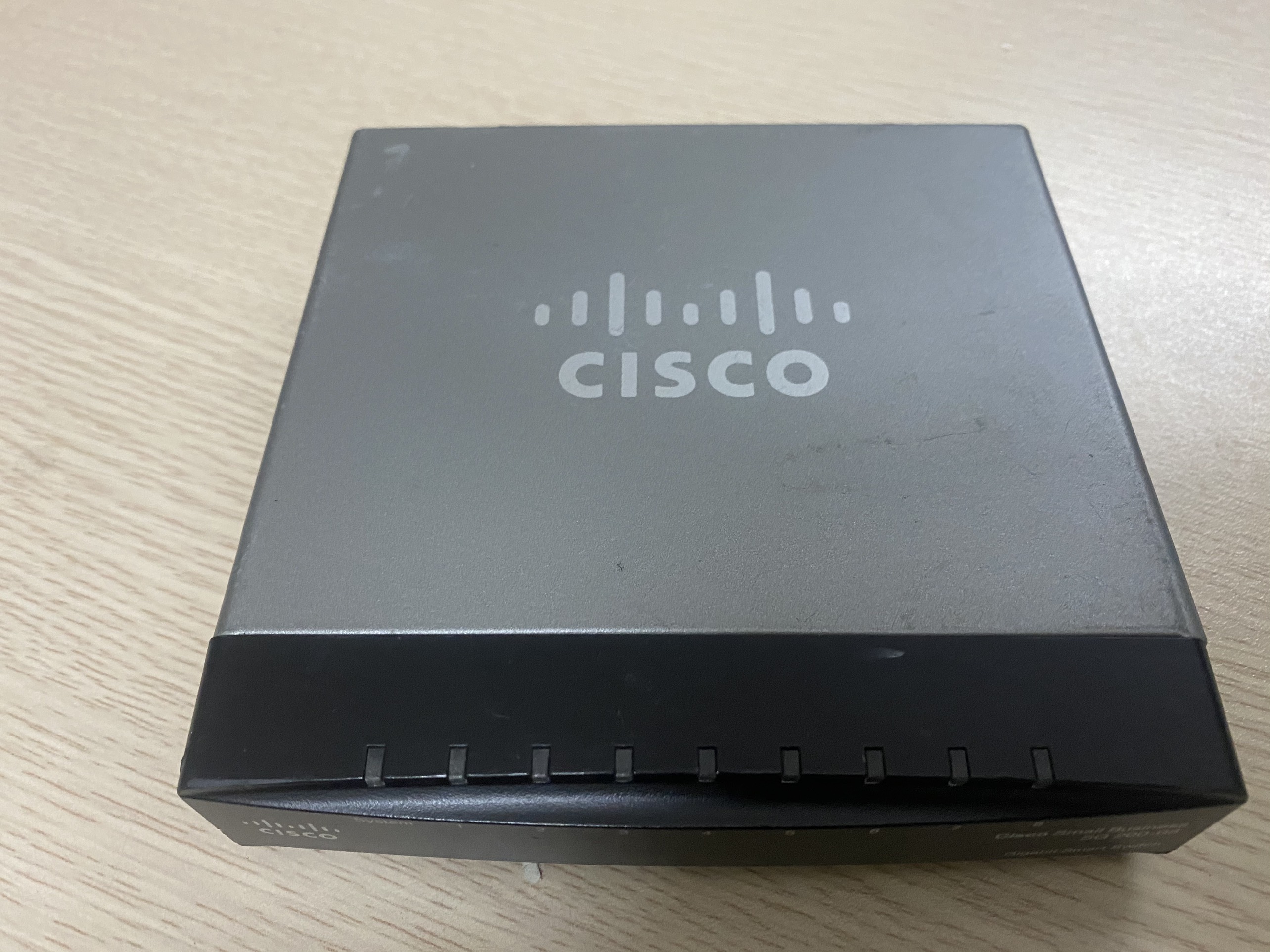 Bộ chia mạng CISCO SG200-08 8-PORT GIGABIT SMART SWITCH LAYER 2