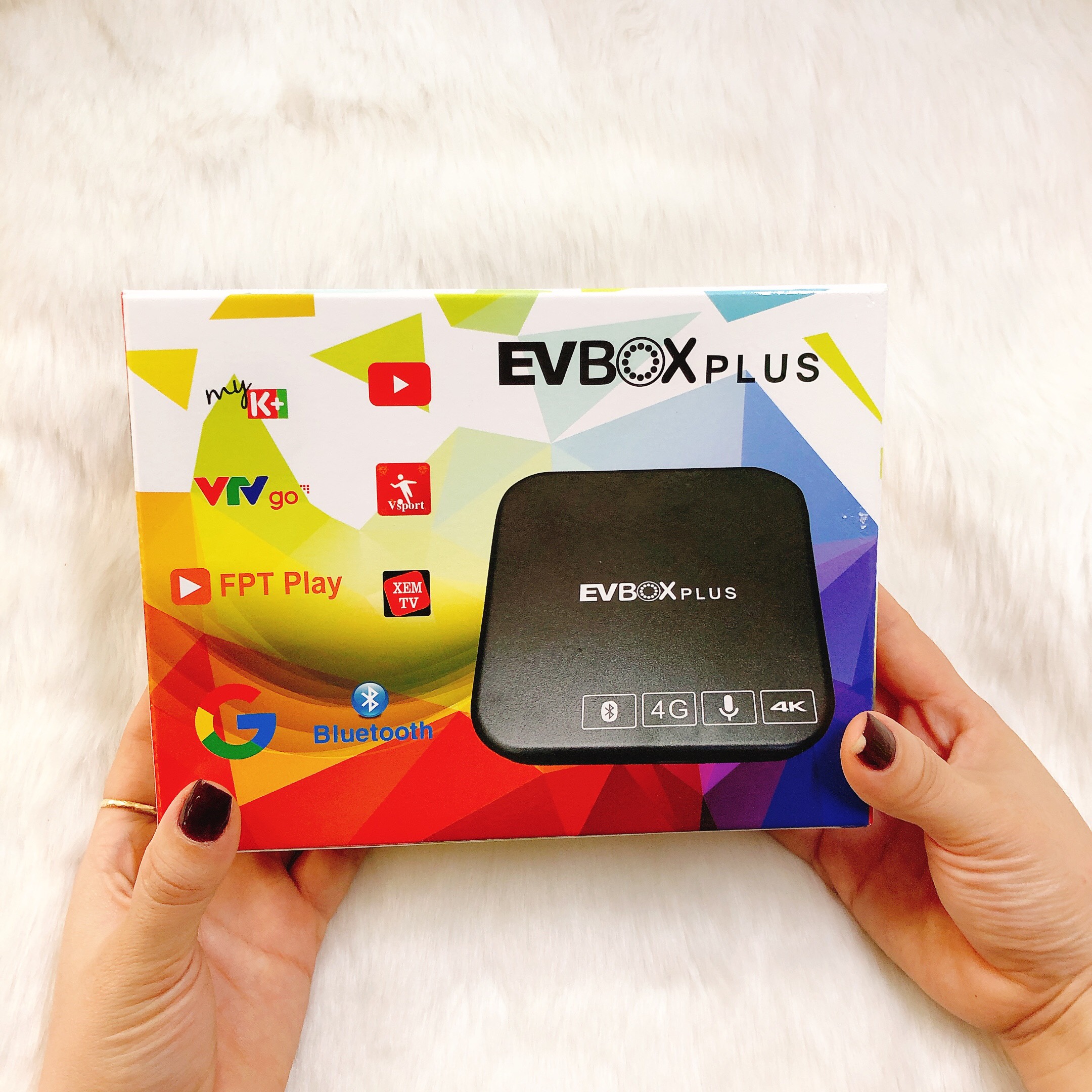 Android TV Box EVBOX Plus chuẩn 4K - Ram 4G Rom 32G Kết nối Bluetooth