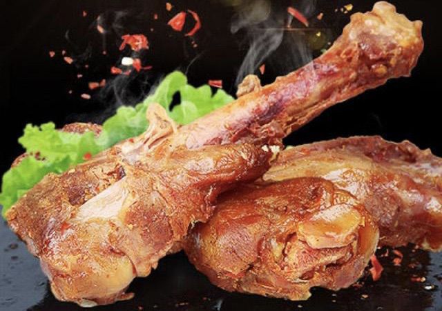 1 chiếc đùi gà tẩm mật ong ngon ngất ngây