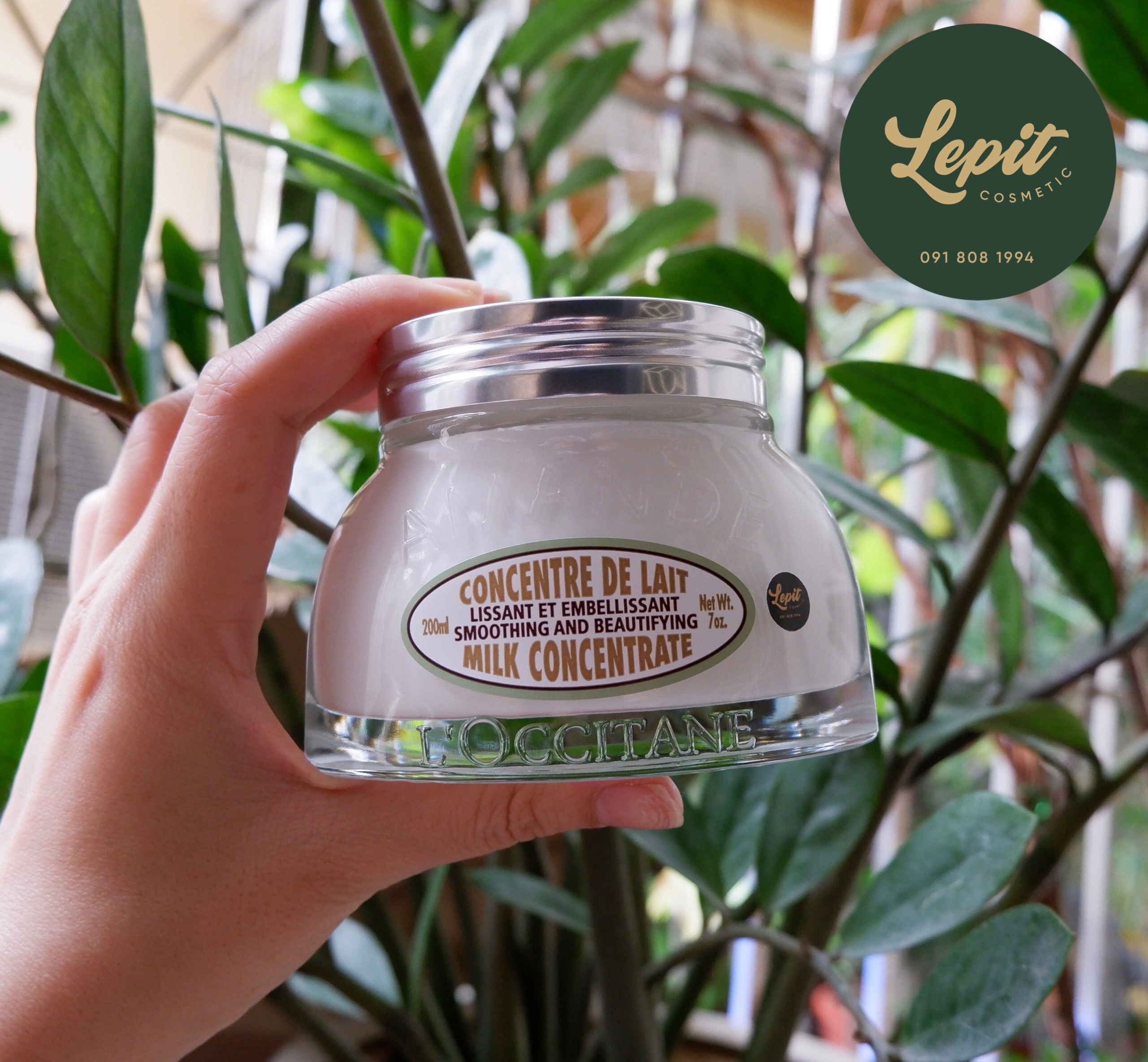 Dưỡng thể Loccitane Milk Concentrate
