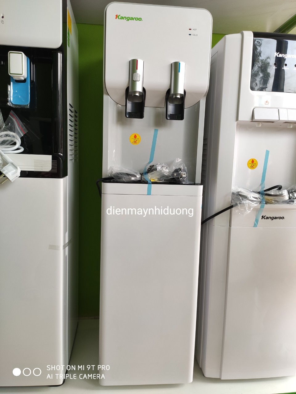 Cây nước nóng lạnh Kangaroo KG53A3