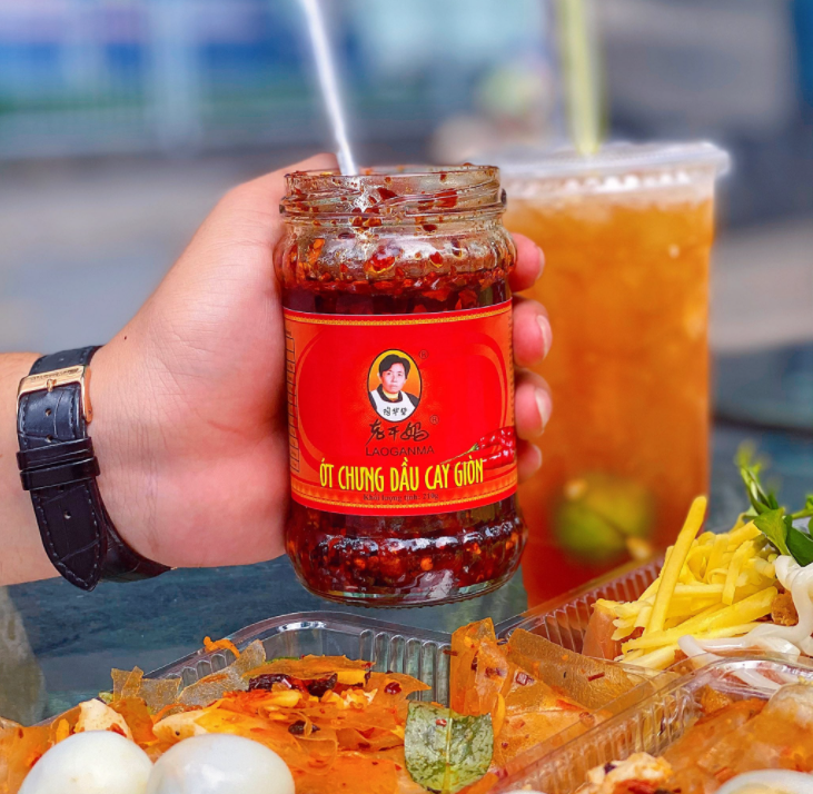 [HCM]ỚT CHƯNG DẦU LAOGANMA VỊ CAY GIÒN 210gr