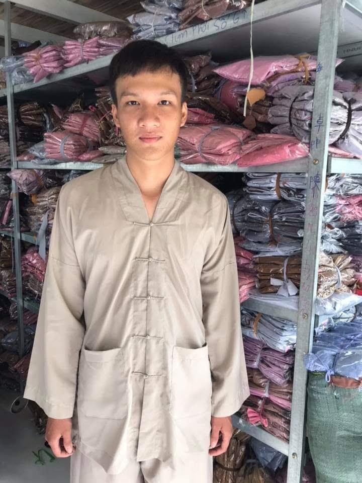 Đồ lam, đồ phật tử đi chùa mẫu La hán Nam