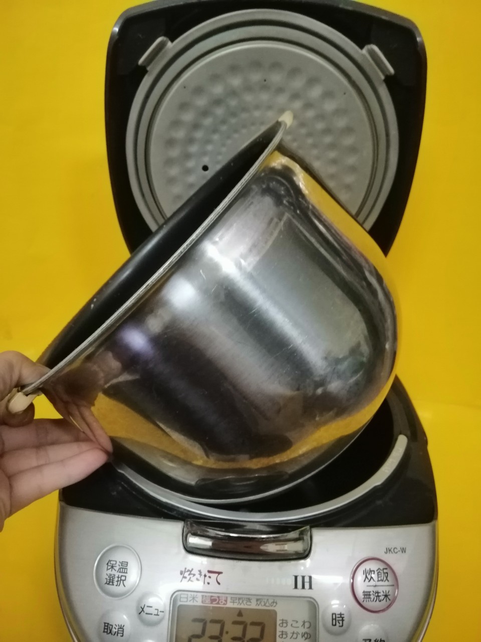 Nồi cơm nội địa Nhật Tiger JKC-W (1.8L)