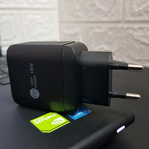 Củ sạc nhanh Usb Qc3.0 cho iphone và các máy androi hỗ trợ 2 cổng USB và Type C