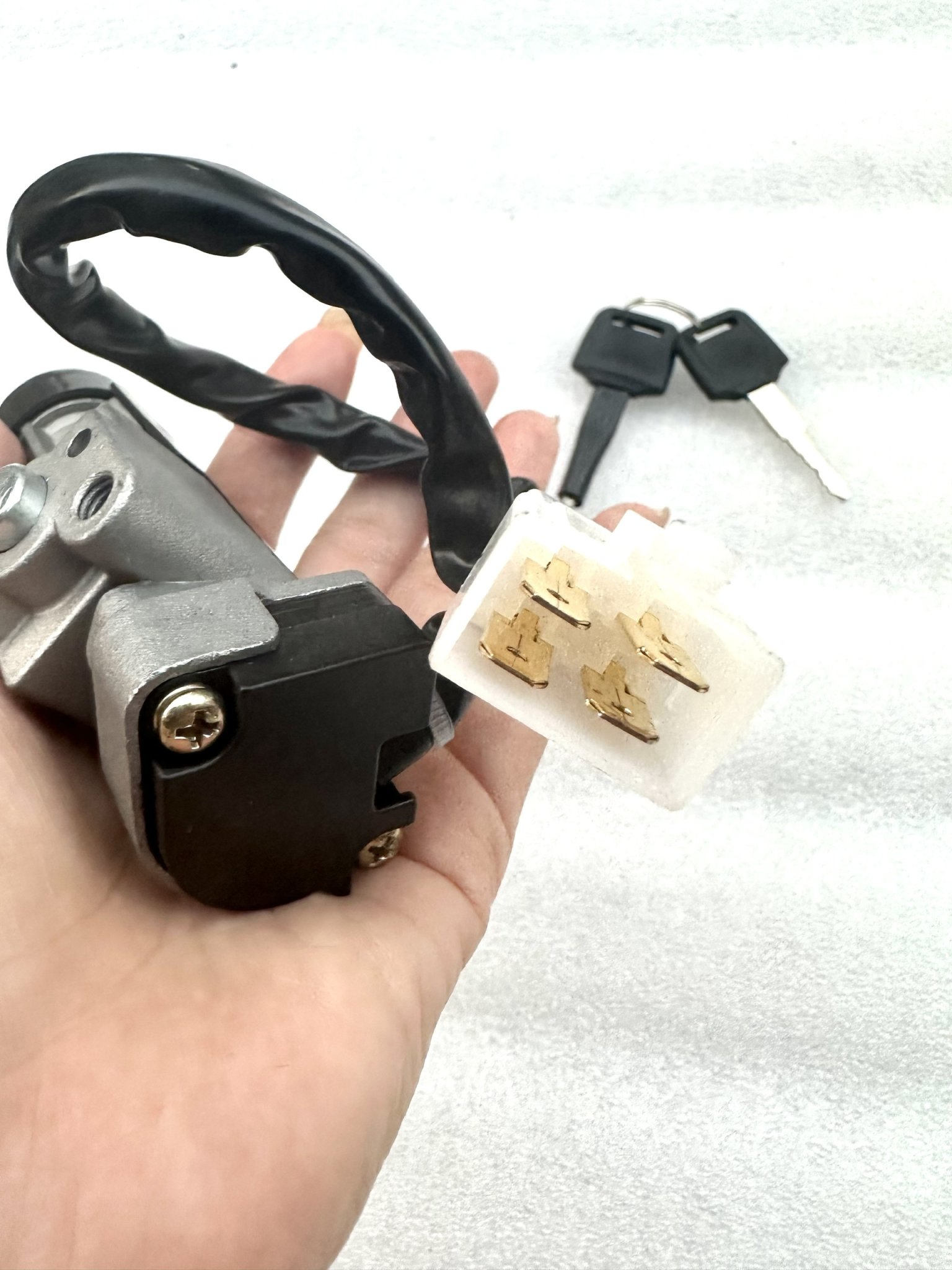 BỘ Ổ KHOÁ XE CUB MỚI ( TÂY Á )
