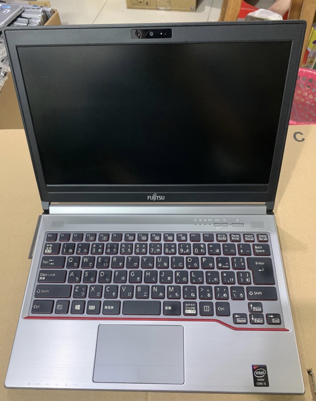 Laptop Fujitsu E734 Core i5-4300M, 8gb Ram, 128gb SSD, 13.3 HD