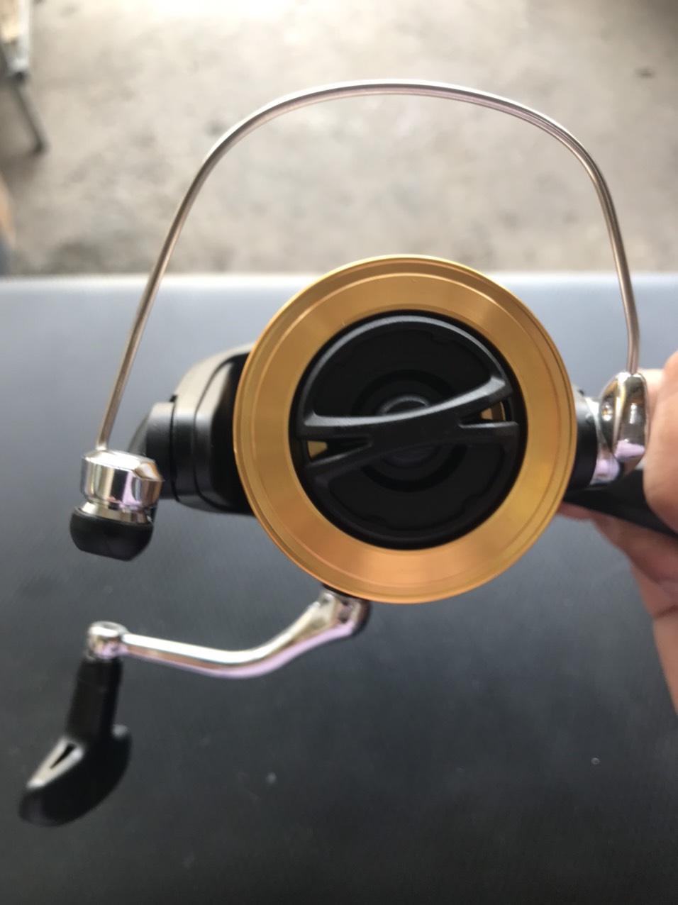 Máy câu cá Shimano FX4000 mẫu mới nhất