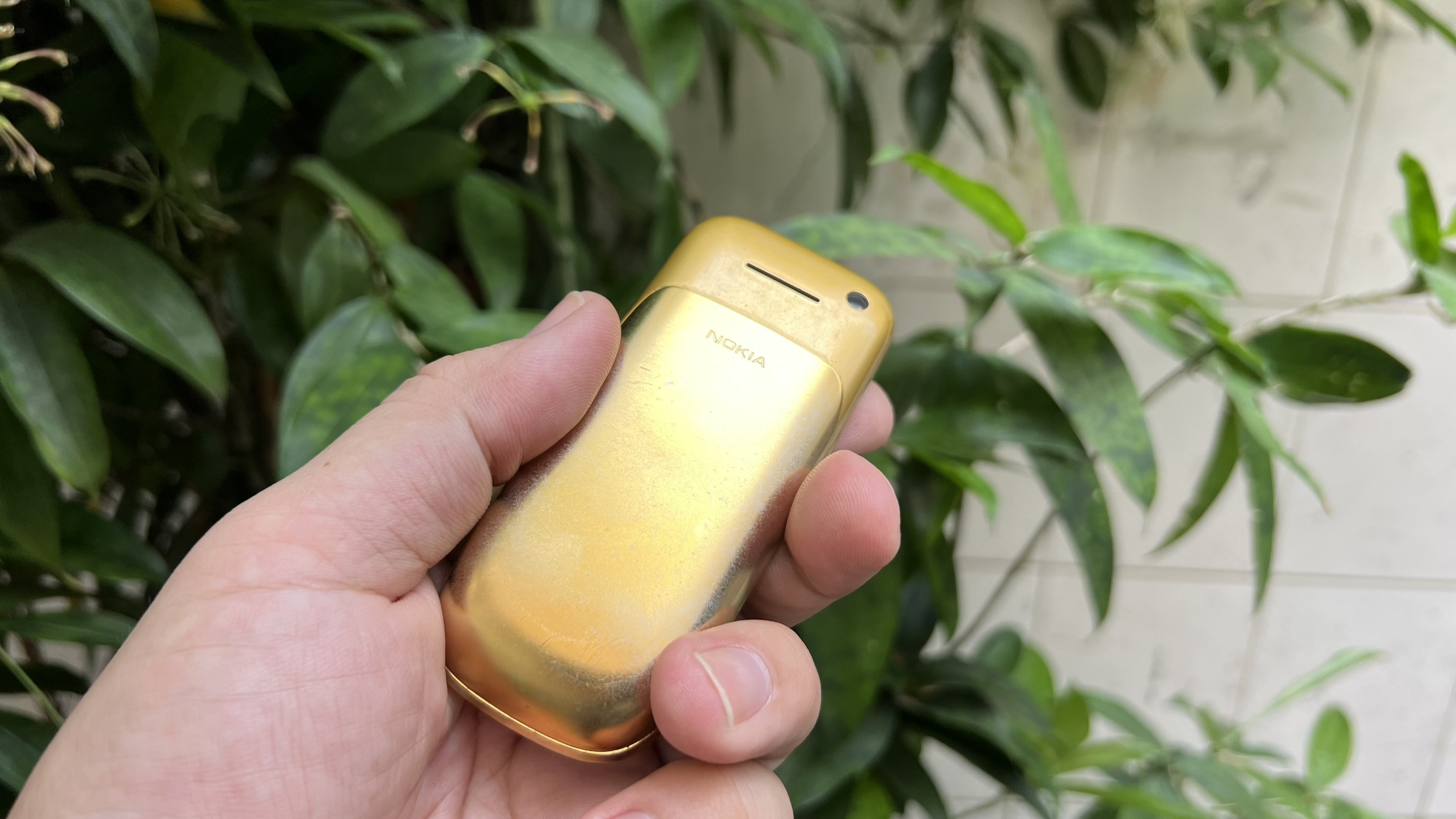 Điện thoại Nokia 8830 gold (6989)
