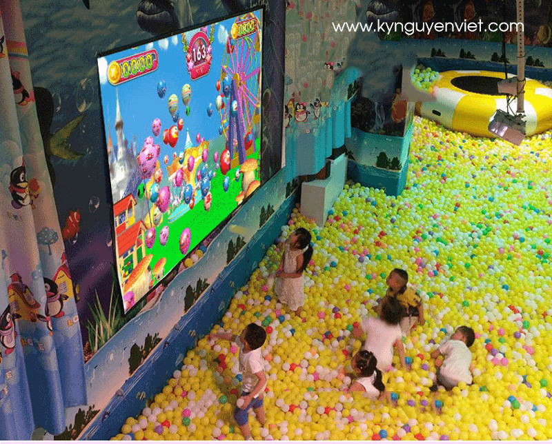 Máy Chiếu Tương Tác Ném Bóng Khu Vui Chơi