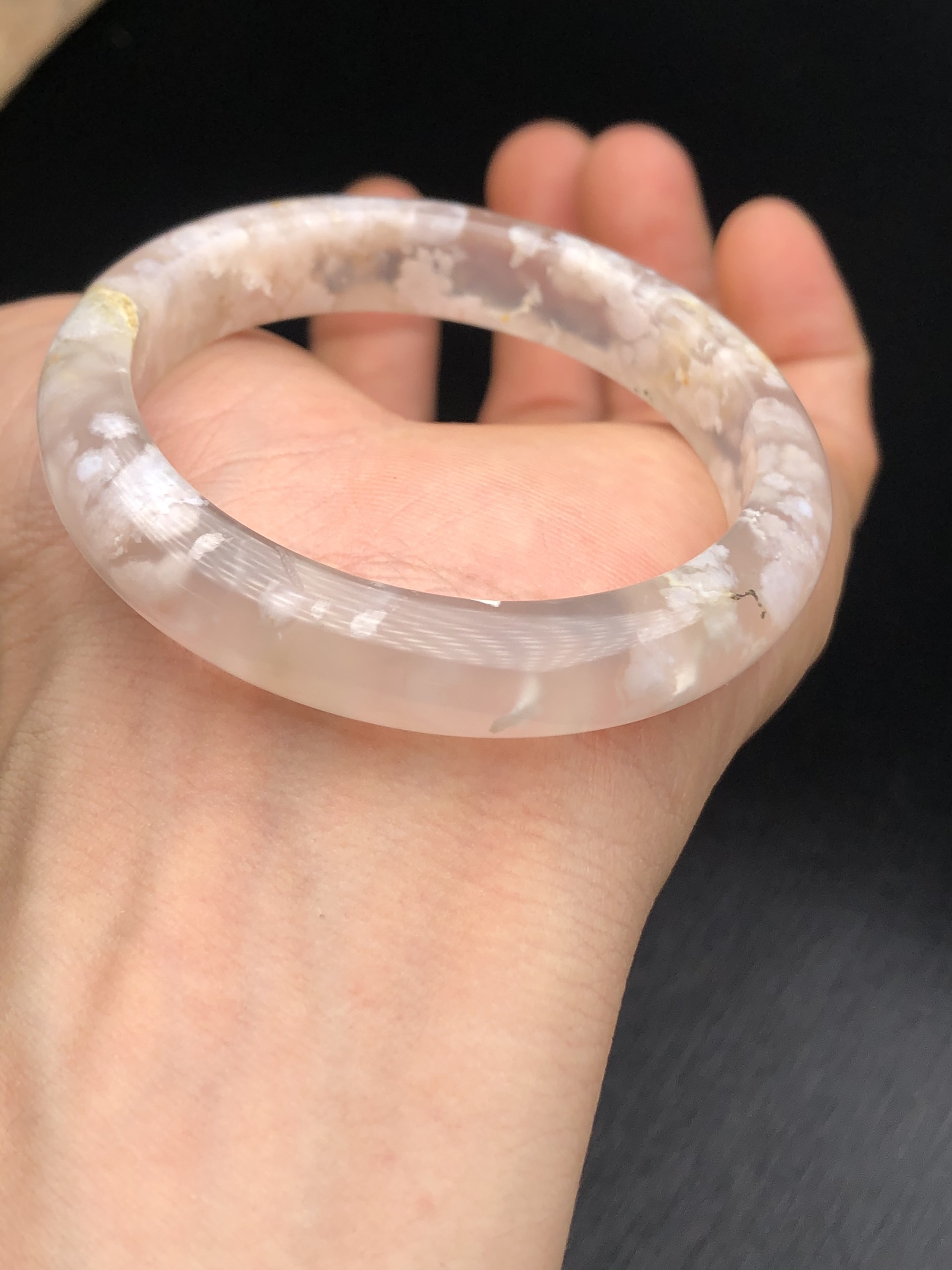 Vòng ngọc mã não hoa anh đào ni 50 mm
