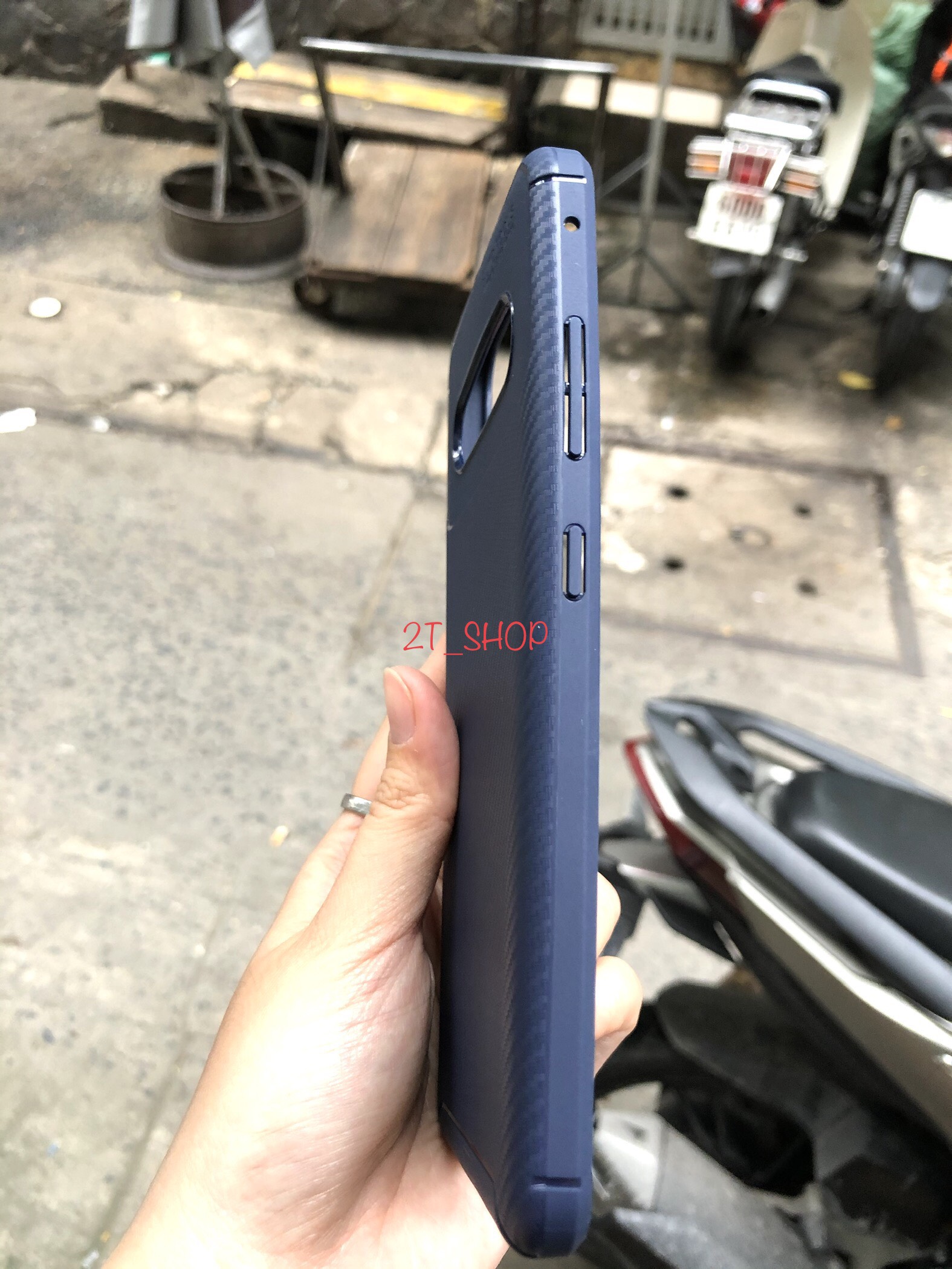 ỐP LƯNG SILICON VÂN CACBON CỰC ĐẸP LG V60 THINQ